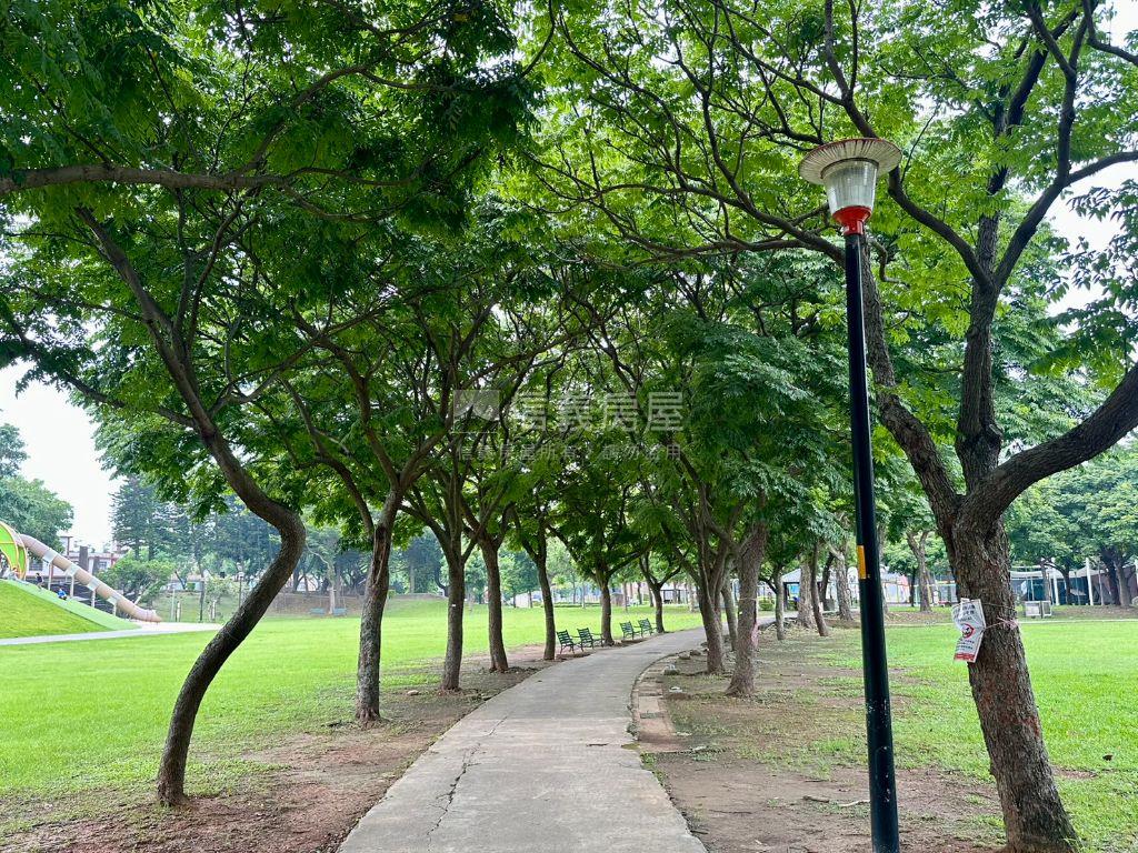 近陽明公園溫馨透天房屋室內格局與周邊環境