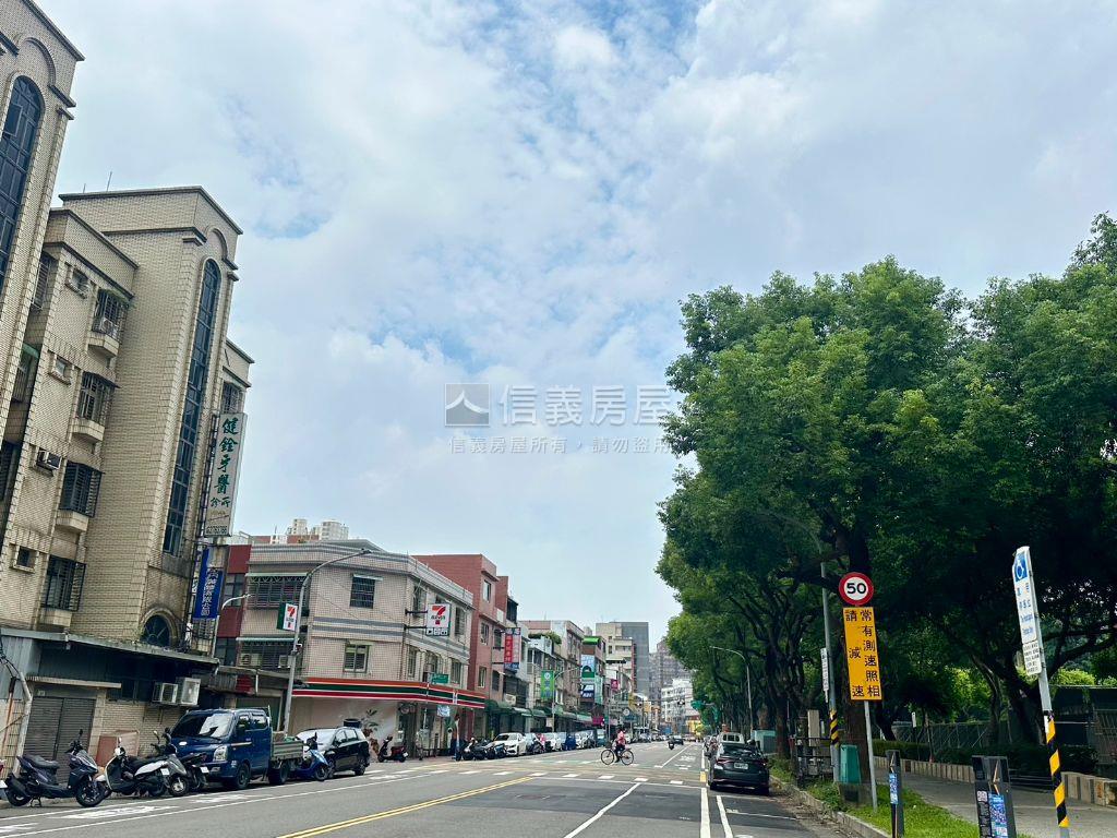 近陽明公園溫馨透天房屋室內格局與周邊環境