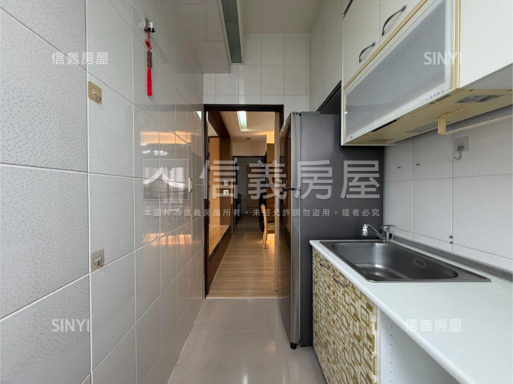 俗！！比佛利大兩房視野戶房屋室內格局與周邊環境