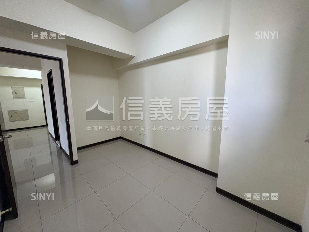 水交社城意高樓層三房平車房屋室內格局與周邊環境