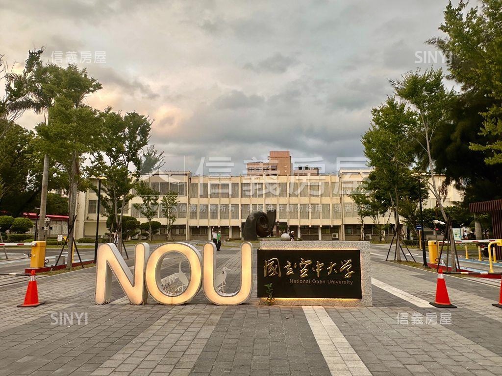 中正路小資大空間成家房屋室內格局與周邊環境