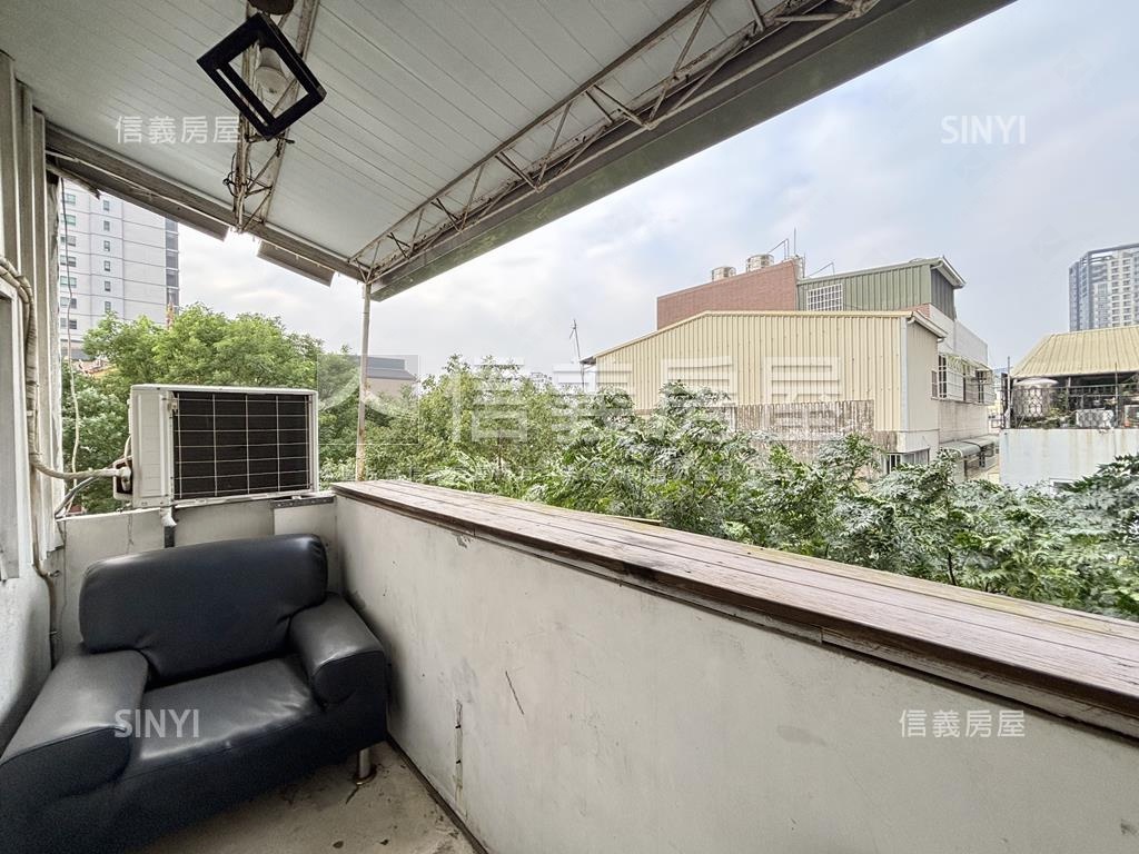 近成大ＲＣ多房間透天房屋室內格局與周邊環境