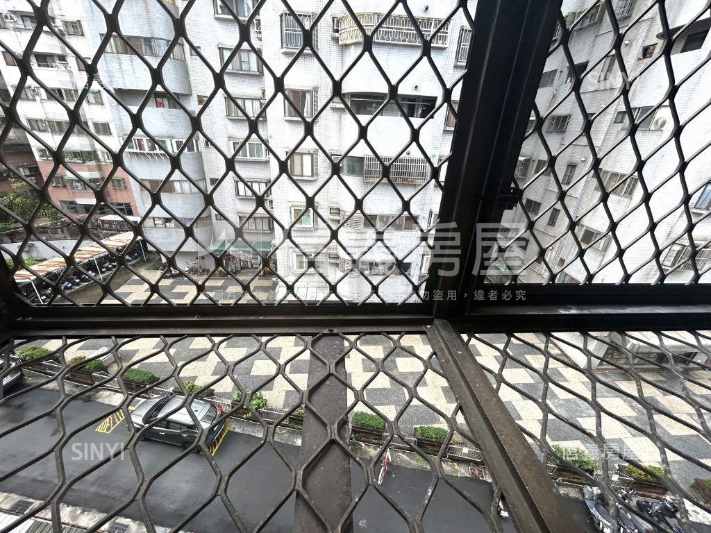 北區翻新整理美公寓房屋室內格局與周邊環境