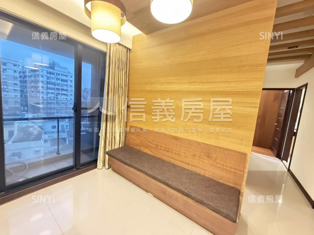 近緯創邊間視野超值三房房屋室內格局與周邊環境