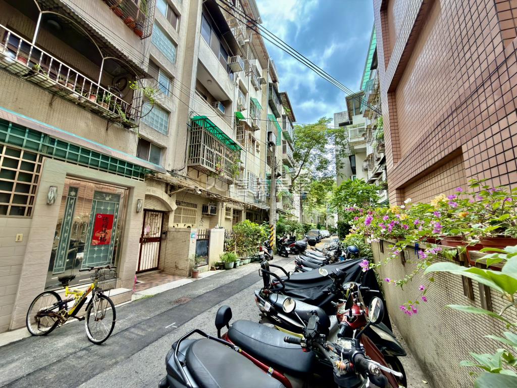 前段低總價近捷運靜巷美寓房屋室內格局與周邊環境