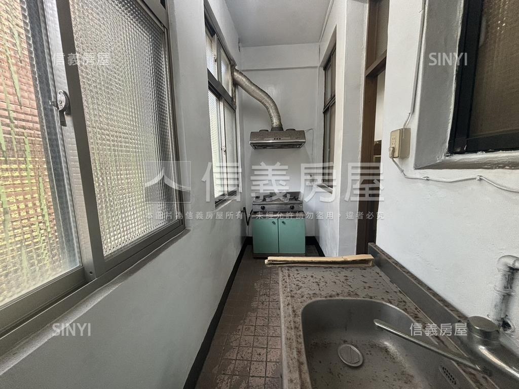 三重透天房屋室內格局與周邊環境