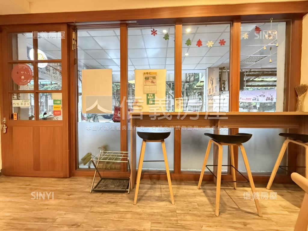 秀山文青靓店面房屋室內格局與周邊環境