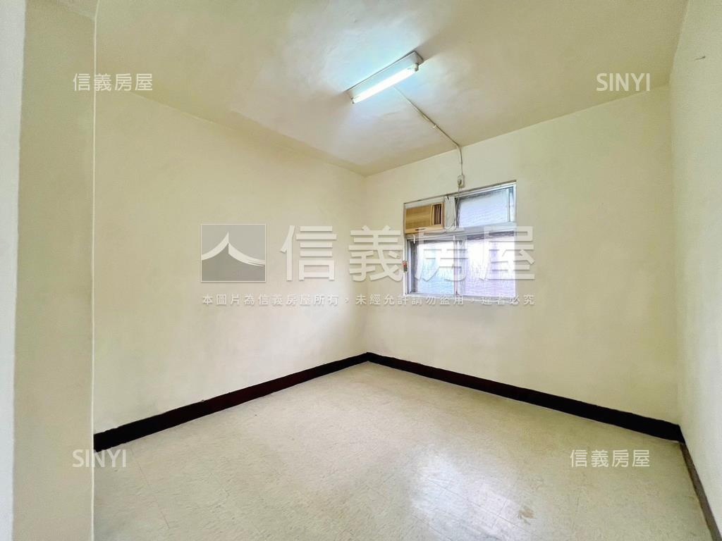 近景文科大公寓三房房屋室內格局與周邊環境