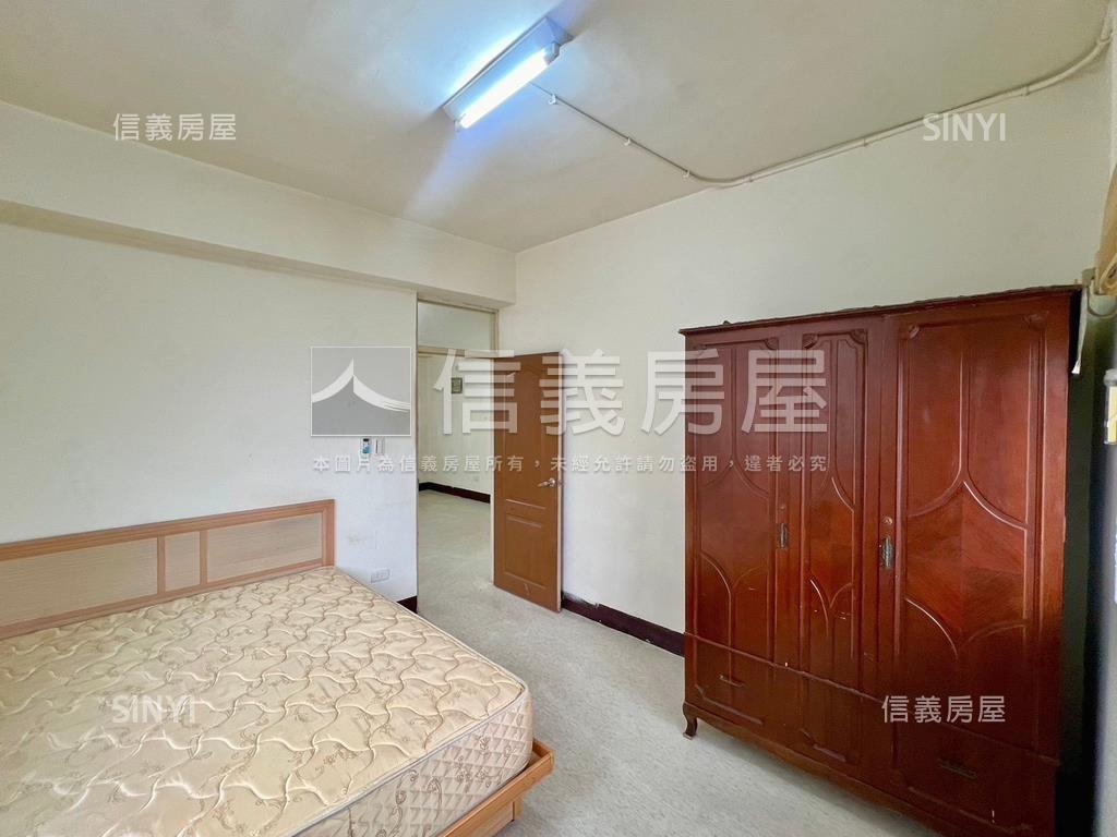 近景文科大公寓三房房屋室內格局與周邊環境