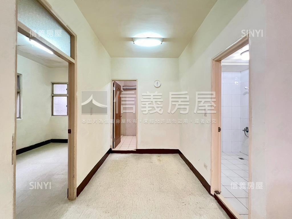 近景文科大公寓三房房屋室內格局與周邊環境