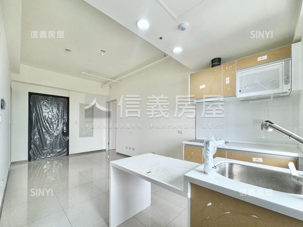近文心秀泰好事多兩房平車房屋室內格局與周邊環境