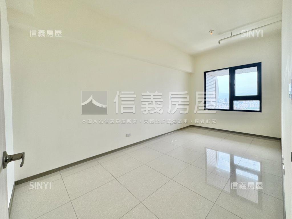 近文心秀泰好事多兩房平車房屋室內格局與周邊環境