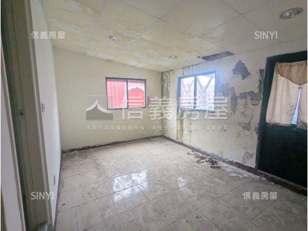 屋主誠售大空間房屋室內格局與周邊環境