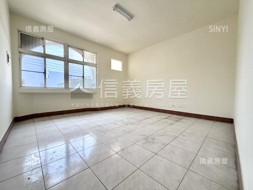 臨十二米路眺望海景美透天房屋室內格局與周邊環境