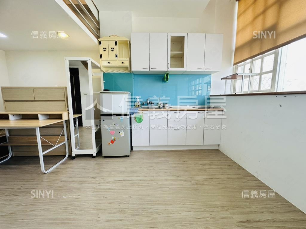 電梯校園景觀美套房房屋室內格局與周邊環境