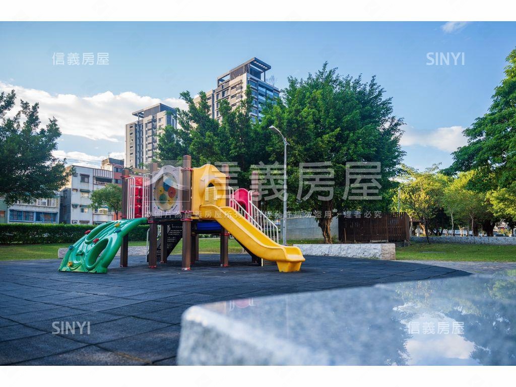 電梯校園景觀美套房房屋室內格局與周邊環境