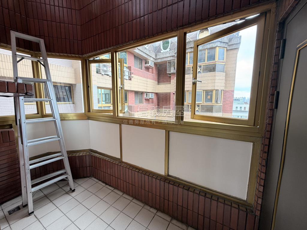 福山·榮總樓中樓有平車房屋室內格局與周邊環境