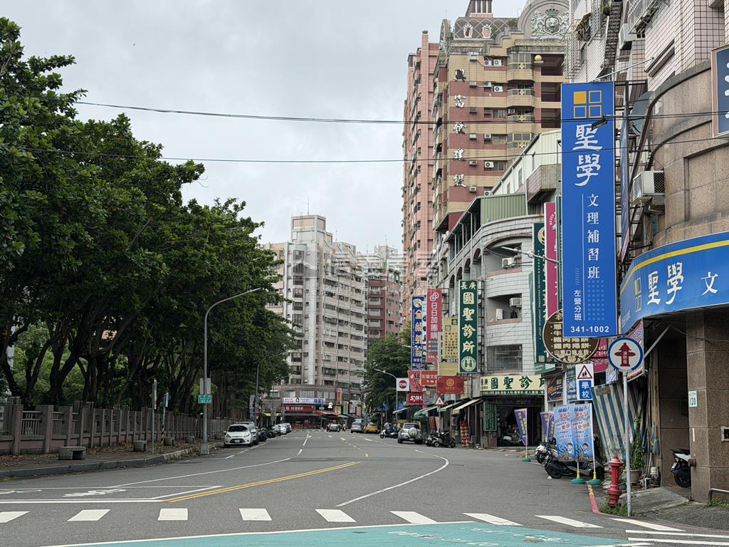 福山·榮總樓中樓有平車房屋室內格局與周邊環境