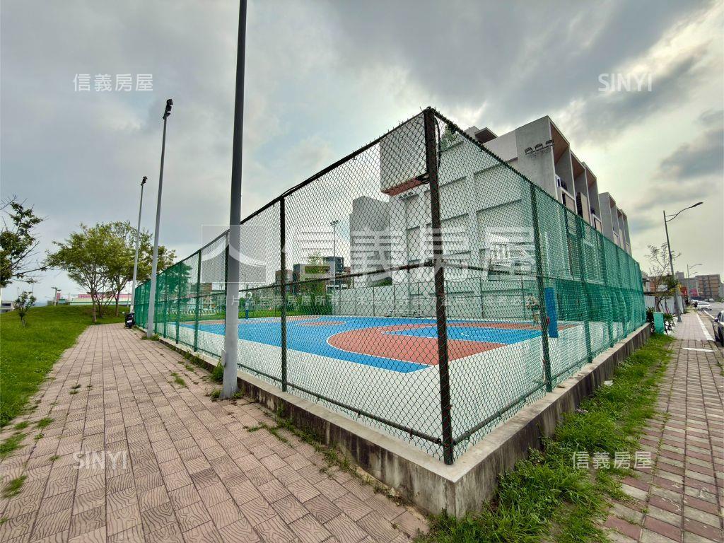 竹南近台積電黃金角間透店房屋室內格局與周邊環境