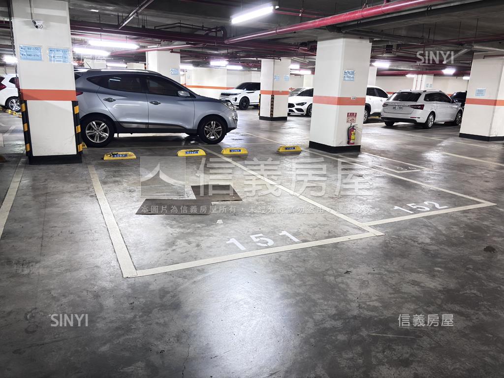 文心會館平面大車位房屋室內格局與周邊環境