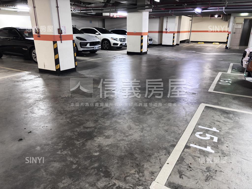 文心會館平面大車位房屋室內格局與周邊環境