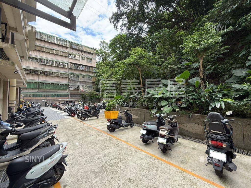 近雙和醫院商圈三房車位房屋室內格局與周邊環境