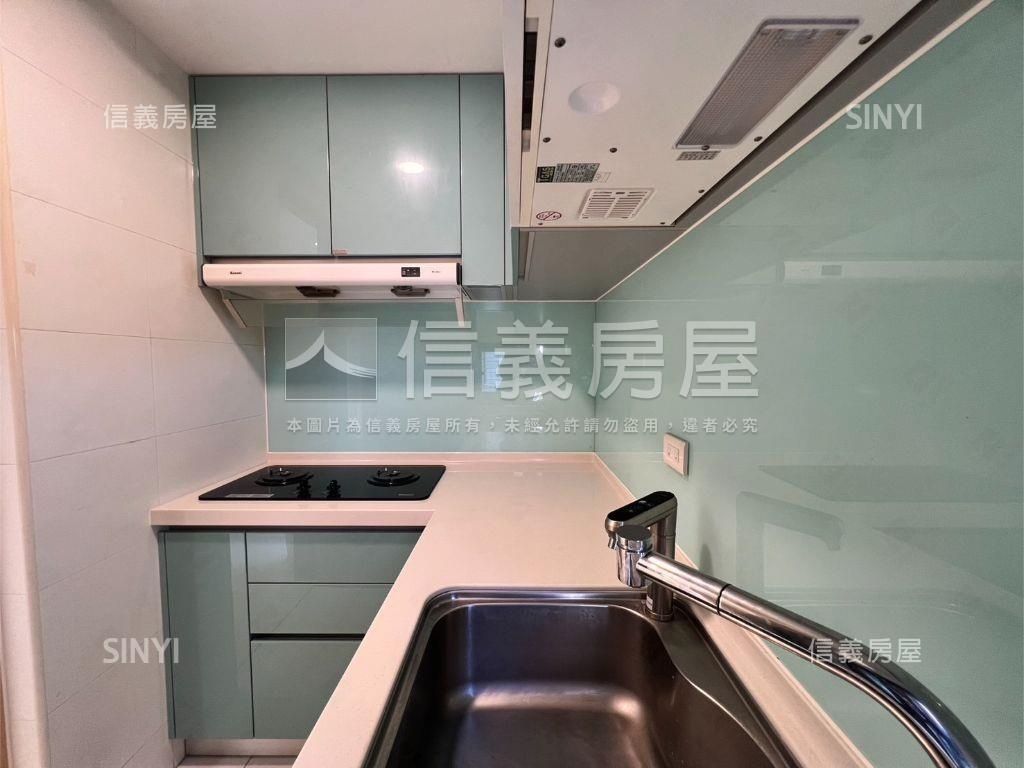 長群享享質感空間房屋室內格局與周邊環境