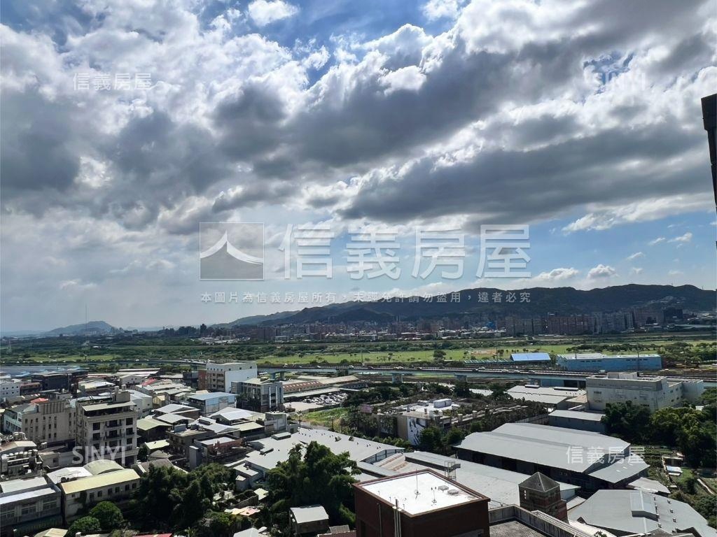 長群享享質感空間房屋室內格局與周邊環境