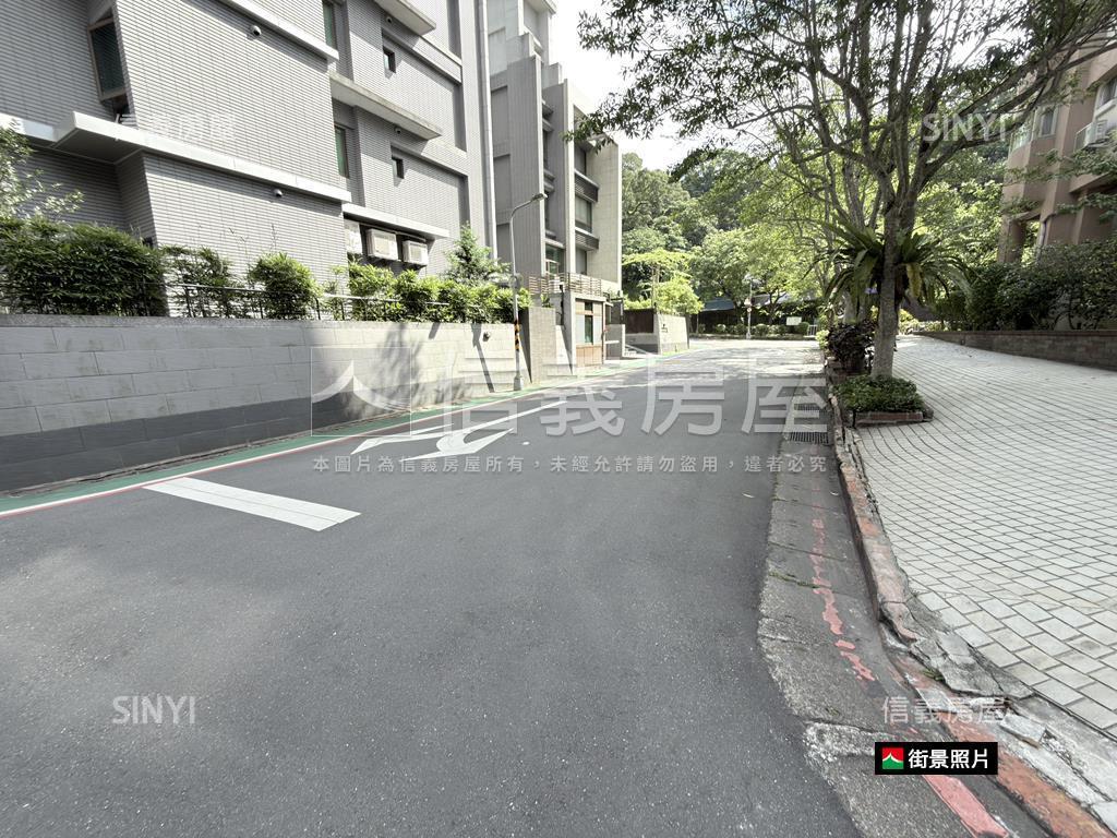 正面綠景木柵捷運美宅房屋室內格局與周邊環境