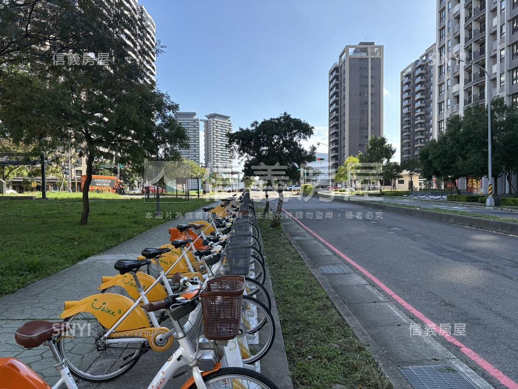 Ａ１９公園景觀三房車位房屋室內格局與周邊環境