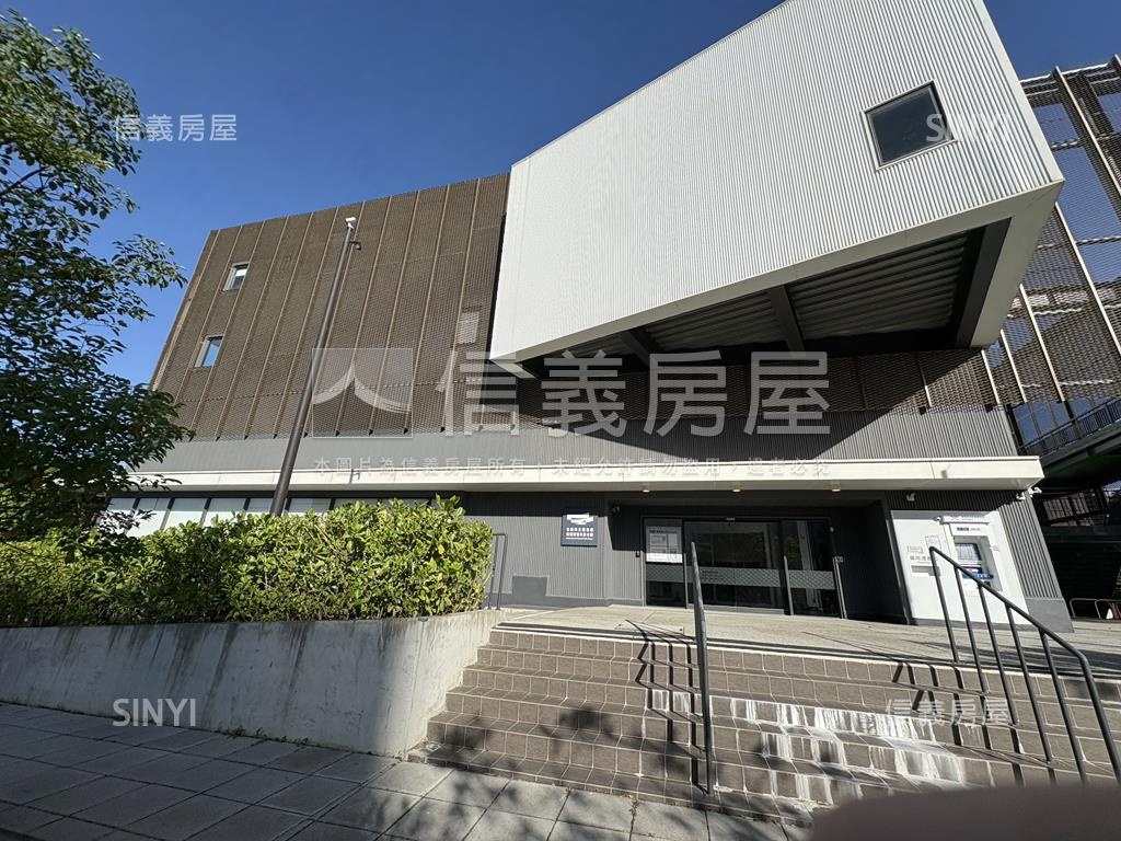 Ａ１９公園景觀三房車位房屋室內格局與周邊環境