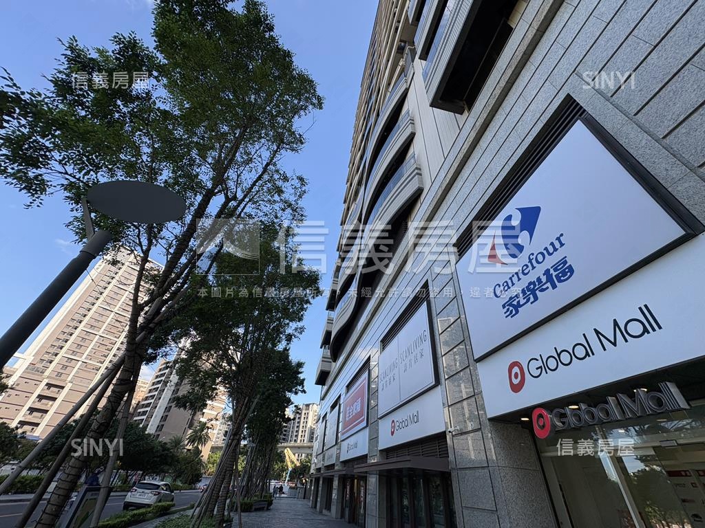 Ａ１９公園景觀三房車位房屋室內格局與周邊環境