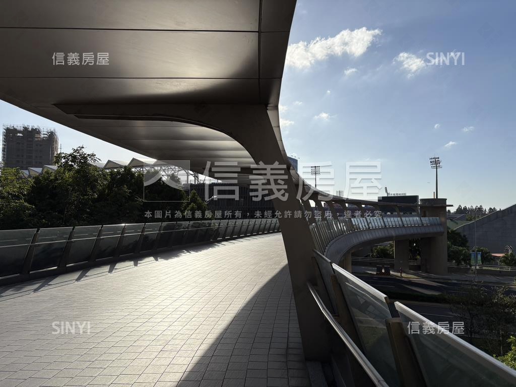 Ａ１９公園景觀三房車位房屋室內格局與周邊環境