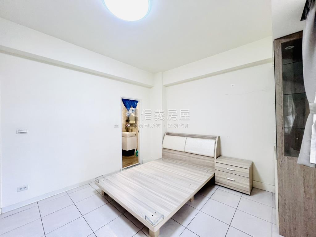 大坪數方正四房公寓２樓房屋室內格局與周邊環境