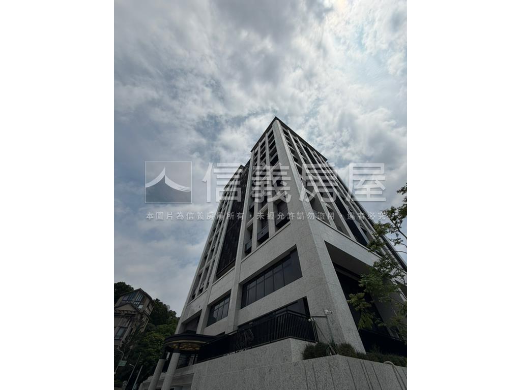 可看屋＿蓮園心邑Ｃ庭院戶房屋室內格局與周邊環境