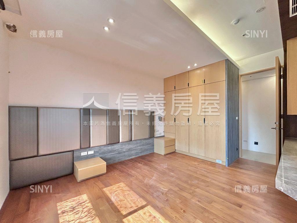 帝璟臻和★朝南裝潢三房房屋室內格局與周邊環境