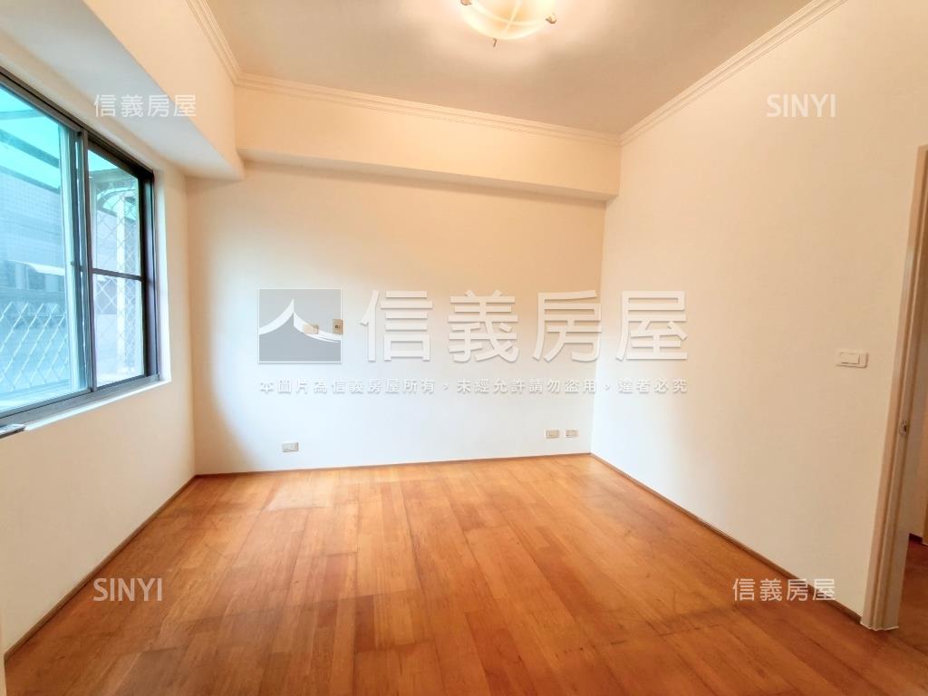 美樹館四房雙車位房屋室內格局與周邊環境