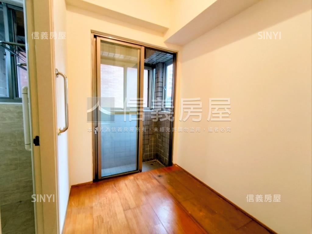 美樹館四房雙車位房屋室內格局與周邊環境