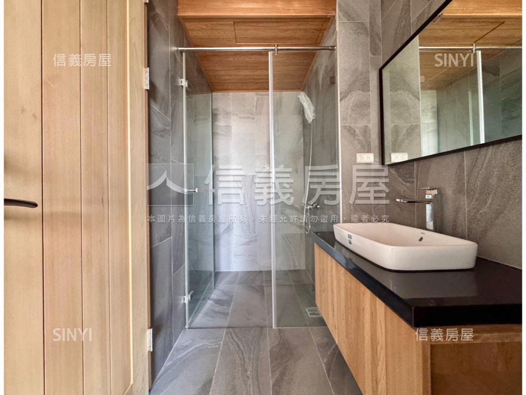 白京松玥三房併排雙平車房屋室內格局與周邊環境