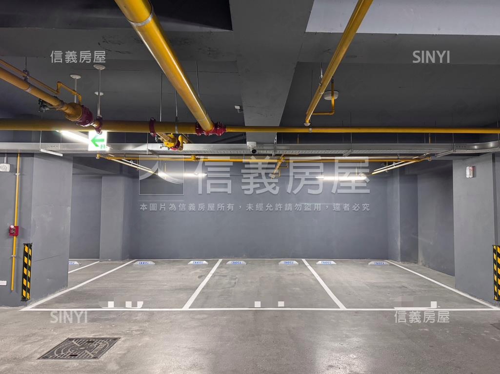 白京松玥三房併排雙平車房屋室內格局與周邊環境