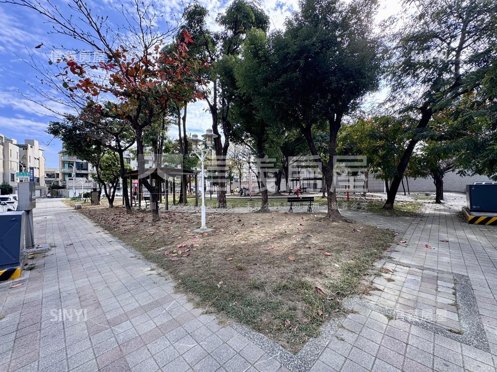 白京松玥三房併排雙平車房屋室內格局與周邊環境