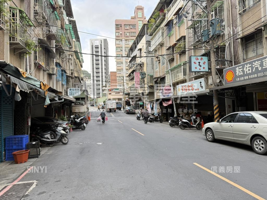 ［新接］泰山金選三角窗店房屋室內格局與周邊環境