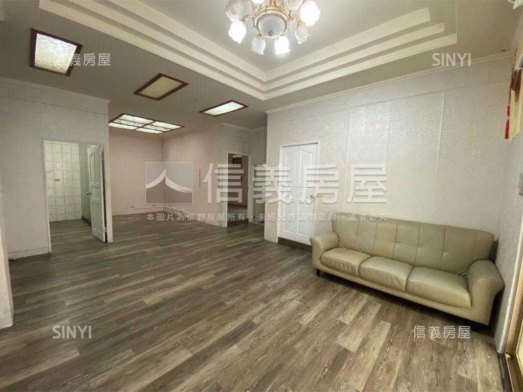 稀有近中路重劃區店面房屋室內格局與周邊環境