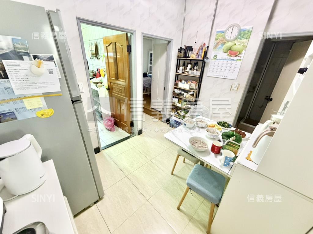 奇岩首購亮麗３樓美寓房屋室內格局與周邊環境