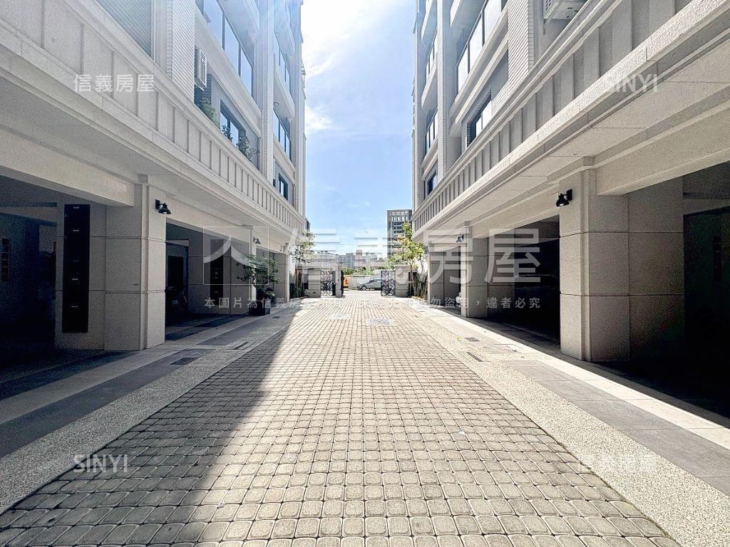 近霞海質感霸氣透天房屋室內格局與周邊環境