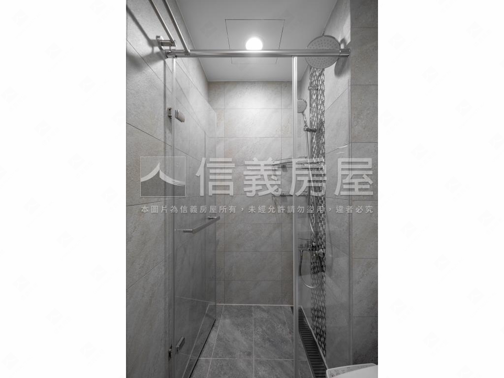 力璞立高樓兩房坡平車位房屋室內格局與周邊環境