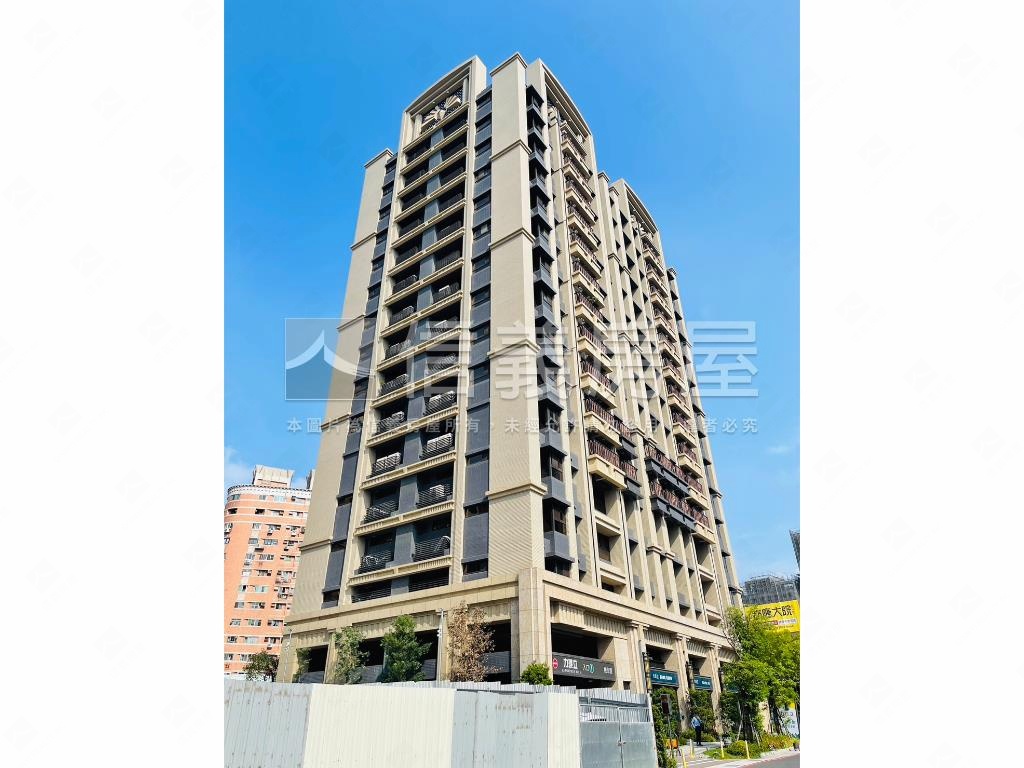 力璞立高樓兩房坡平車位房屋室內格局與周邊環境