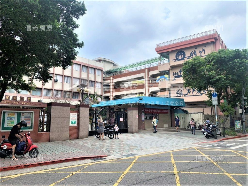 致遠邊間三面採光公寓房屋室內格局與周邊環境