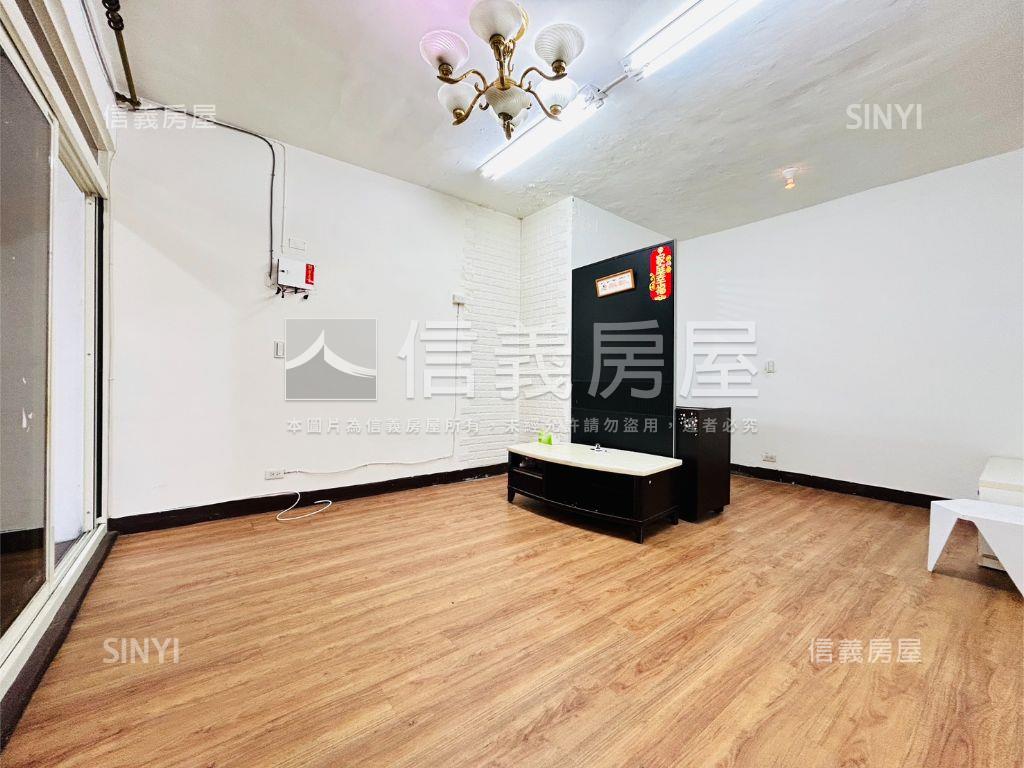 這間我專任．正和方公寓房屋室內格局與周邊環境