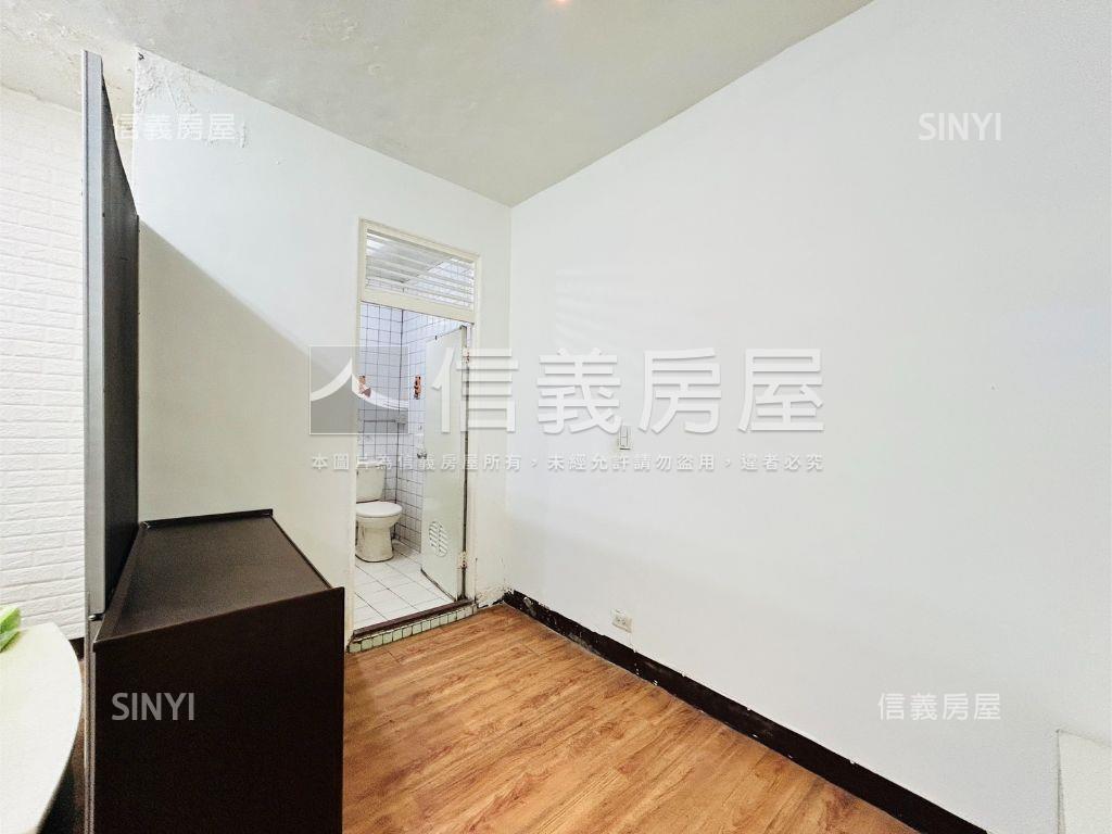 這間我專任．正和方公寓房屋室內格局與周邊環境